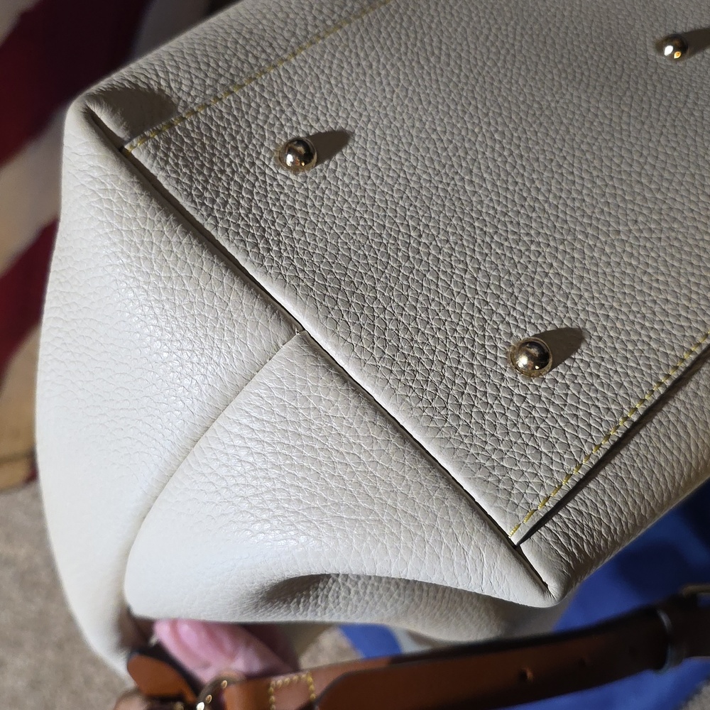 Dooney & Bourke Large Barlow Bag - Picture 9 of 10
